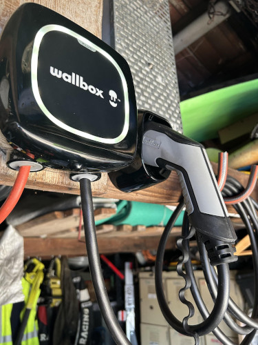 Wallbox Pulsar Plus控制器